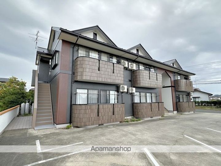 メゾンE201の外観