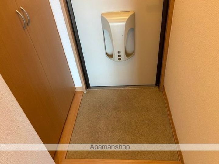 ディールーム和田東の玄関