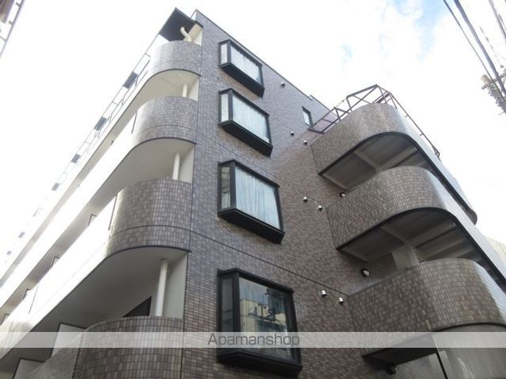 東京都世田谷区松原1丁目の賃貸マンションの外観