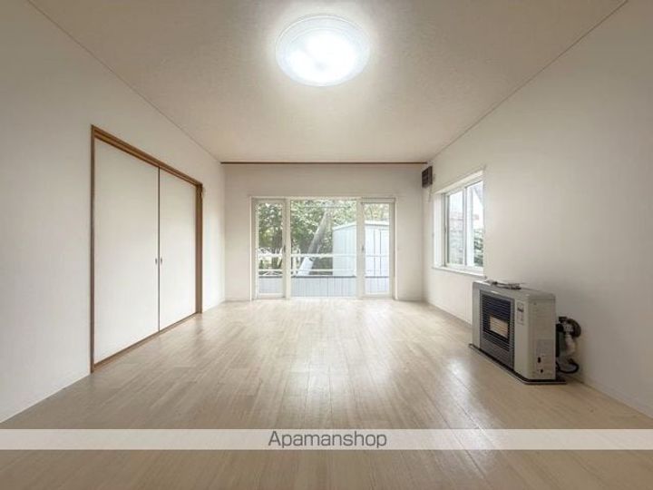 LEXUS七重浜B(レクサスナナエハマビー)103の内装