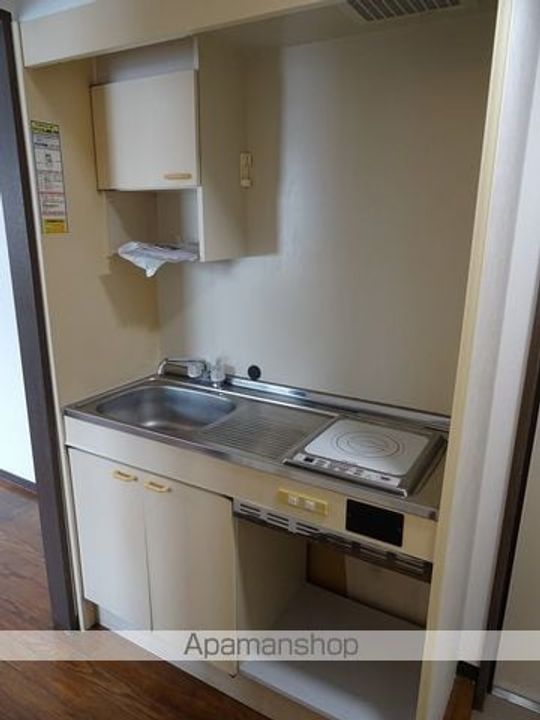 山建の内装