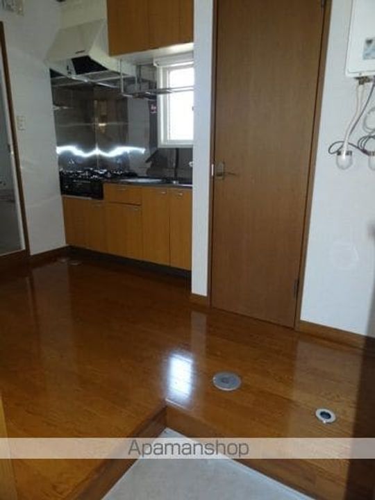 アレーズ103の内装