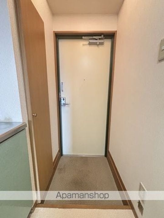 福島県郡山市朝日1丁目の賃貸マンションの玄関