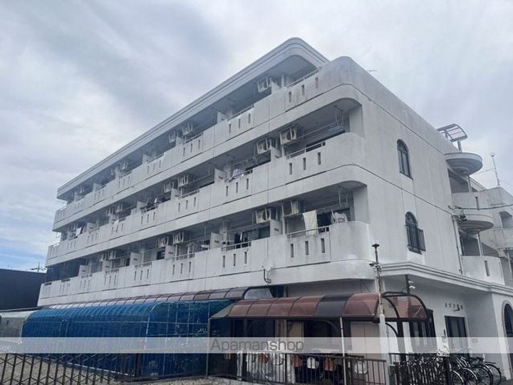 メゾン河合の外観