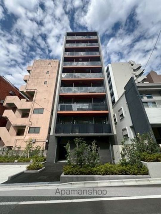 東京都新宿区北新宿4丁目の賃貸マンションの外観