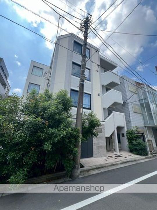東京都中野区新井5丁目の賃貸マンションの外観