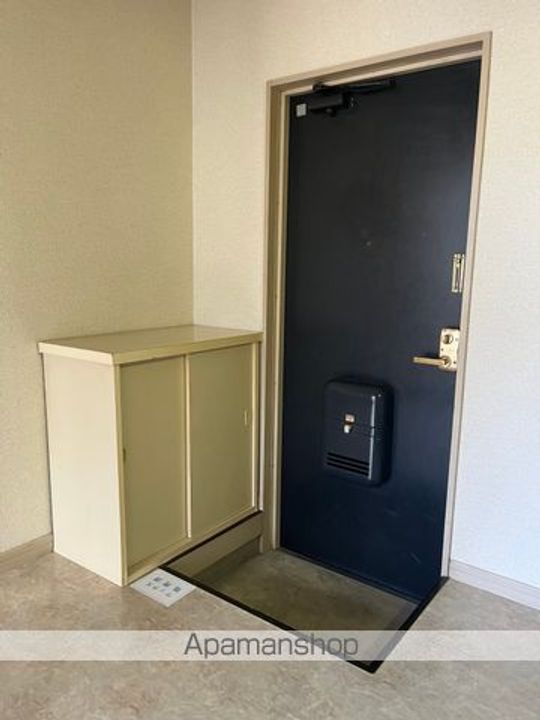 大和町ハイツの玄関