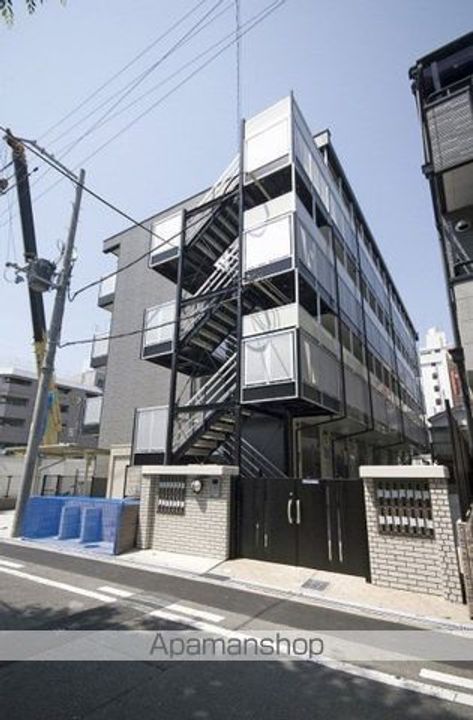 レオパレスアスターの外観