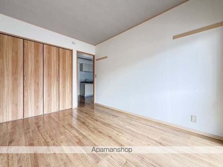 ホワイト富士見の内装