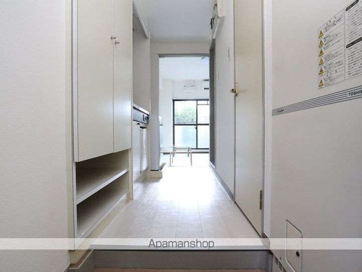 第2コマツハイツM104の玄関