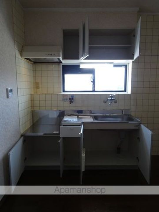 共立マンション小松里407のキッチン