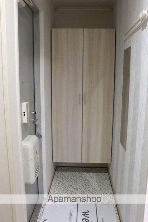 ピースフルいのうえ A棟の玄関