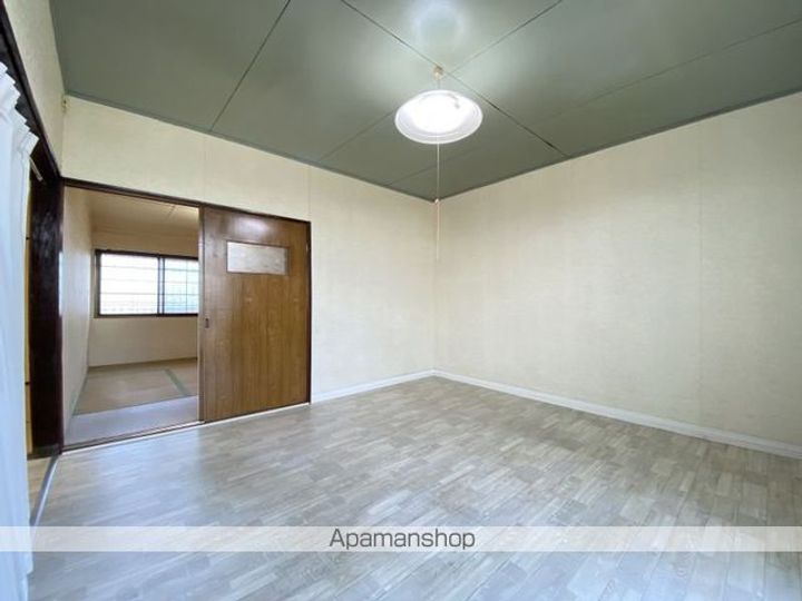 昭和1丁目3番一棟二戸左の内装