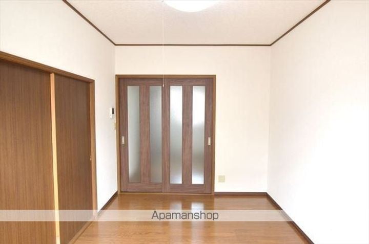福島県郡山市安積町日出山字一本松の賃貸アパートの内装