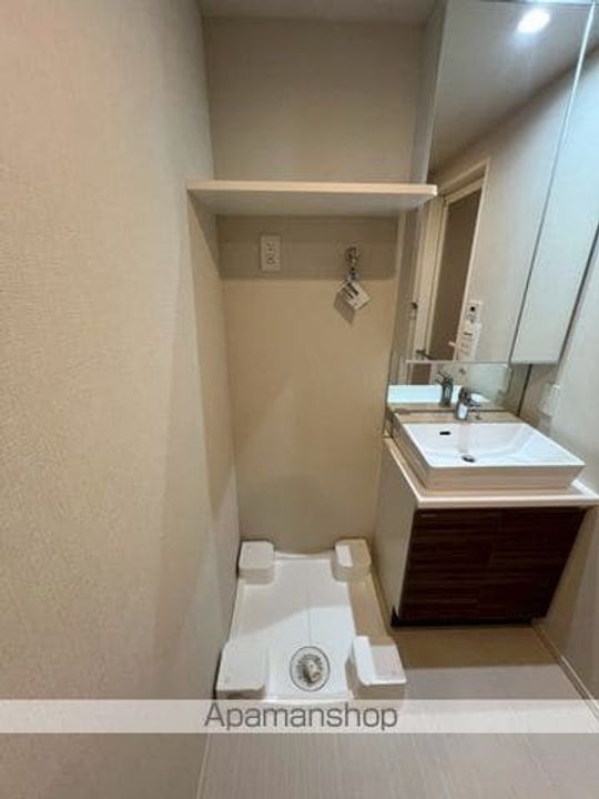 東京都中野区弥生町5丁目の賃貸マンションの内装