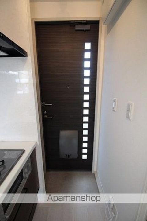 グランシャリオ湖浜B棟の玄関