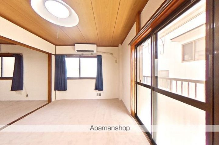 高知県高知市神田の賃貸アパートの内装