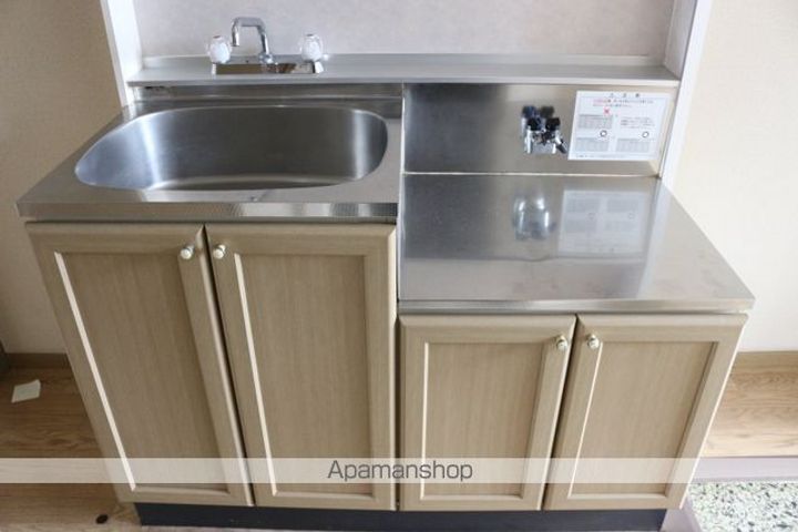 広島県尾道市高須町の賃貸アパート101の内装