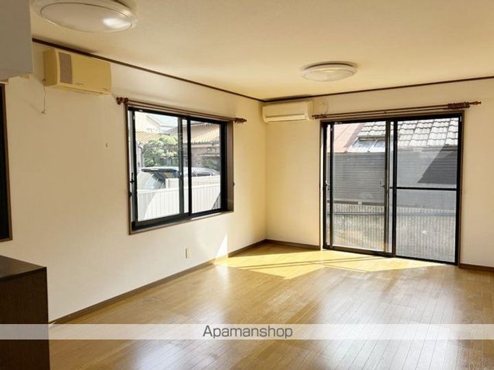 埼玉県狭山市広瀬東3丁目(一戸建)の賃貸物件の居間