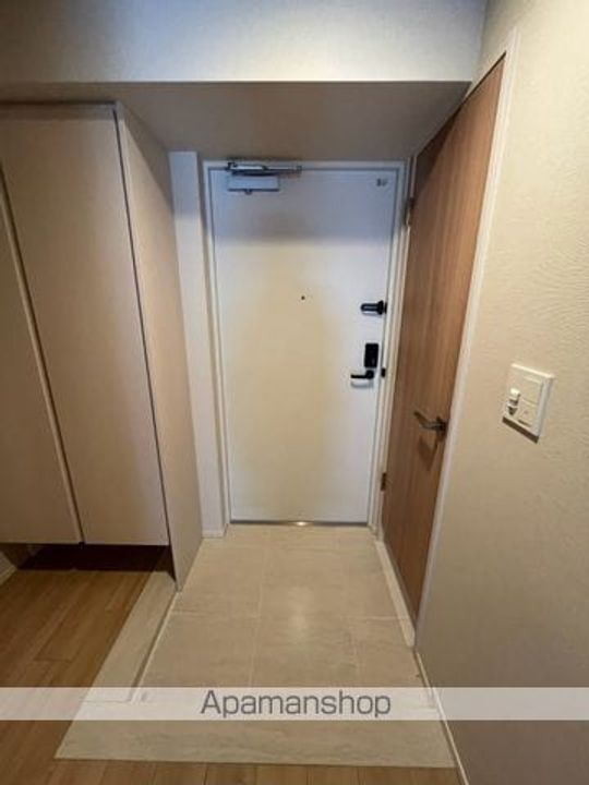 ザ・ケンジントン・レジデンスときわ台の玄関