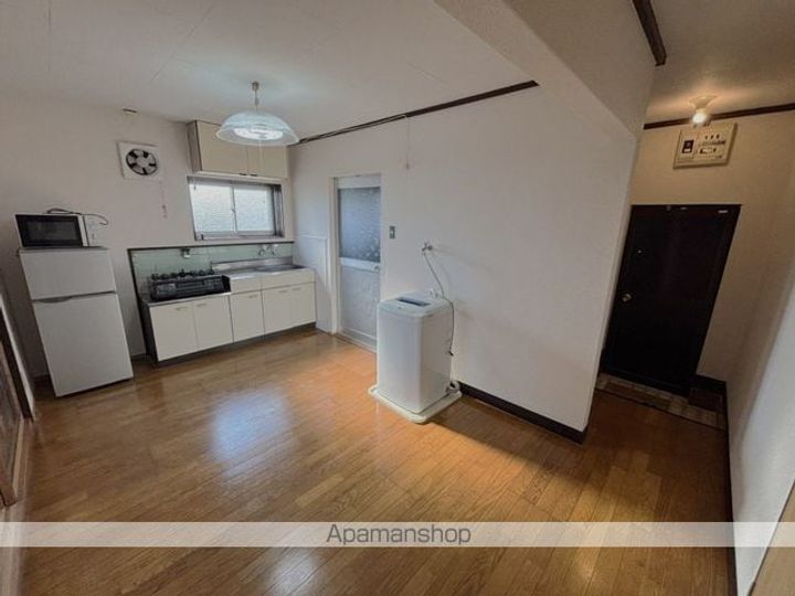 カーサインフィニティ202の内装