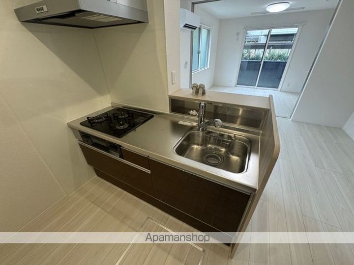 滋賀県大津市本堅田5丁目の賃貸アパートのキッチン