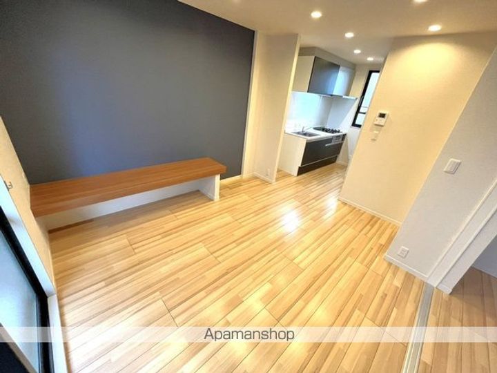 アーデンハイツの居間