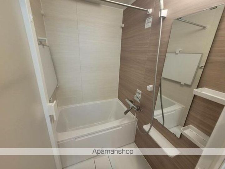 東京都中野区本町3丁目の賃貸マンションの風呂