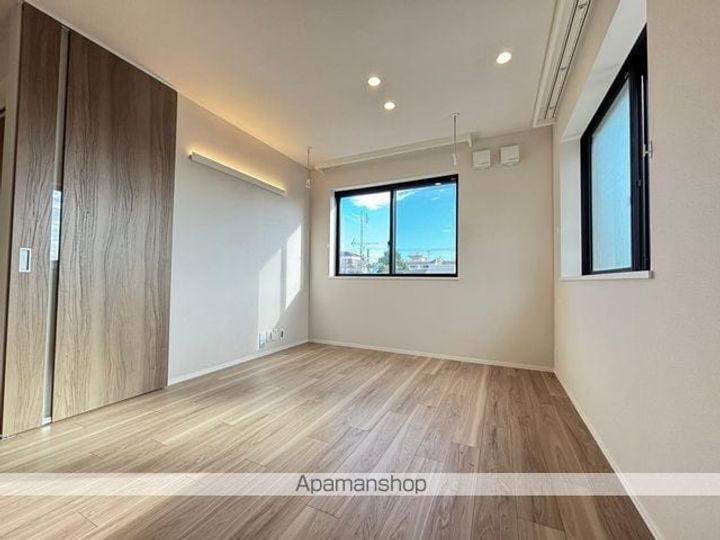 GLOW RESIDENCEの内装