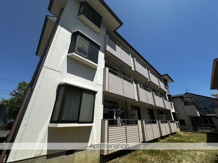 内藤マンション102の外観