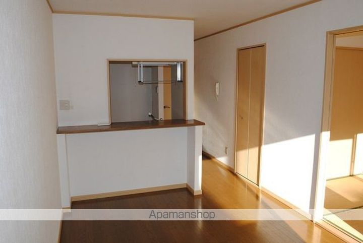 プリムローズ平和102の居間