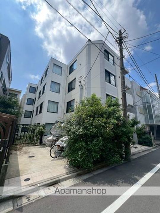 東京都中野区新井5丁目の賃貸マンションの外観