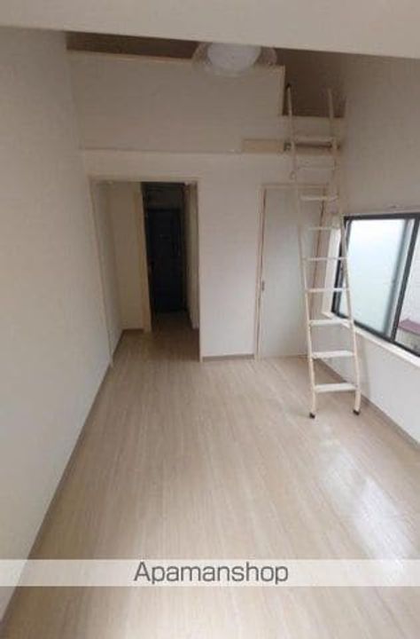 メトリブ21308の居間