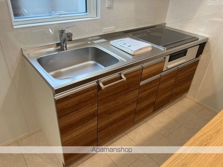 KIRARA WAKABAYASHIのキッチン