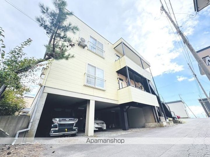 北海道北斗市東浜1丁目の賃貸アパートの外観