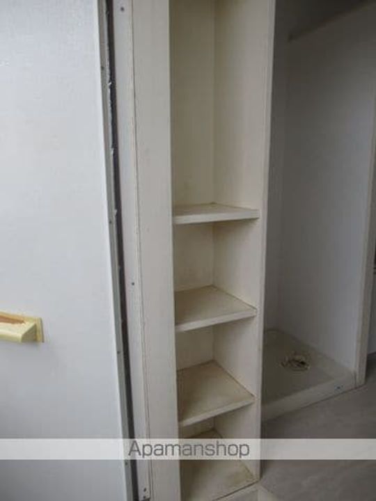 プリンスコート山手町A205の内装