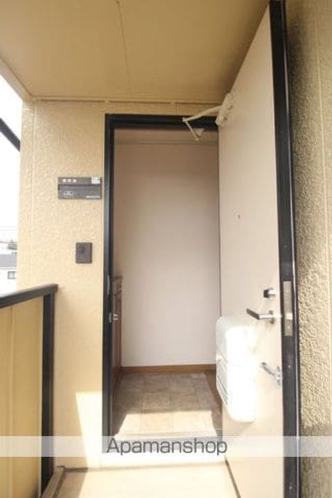 大西屋浜ハイツB203の玄関