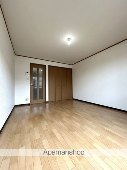 フローレスハタ112号室の内装