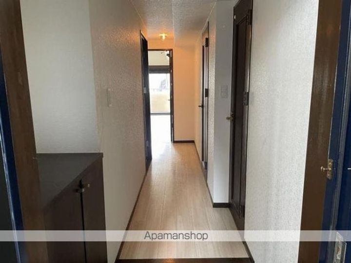 皐月マンション高宮南202の玄関