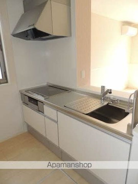 エクラージュ松江 B棟のキッチン