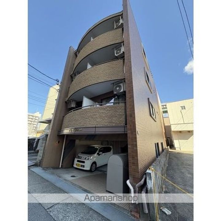 愛知県名古屋市名東区一社3丁目の賃貸マンションの外観
