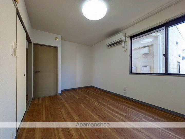 アルメリア101の居間