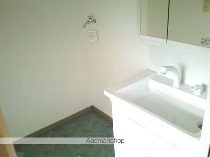 青森県八戸市長根1丁目の賃貸アパートのその他画像