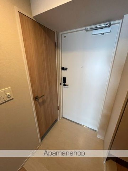 ザ・ケンジントン・レジデンスときわ台の玄関