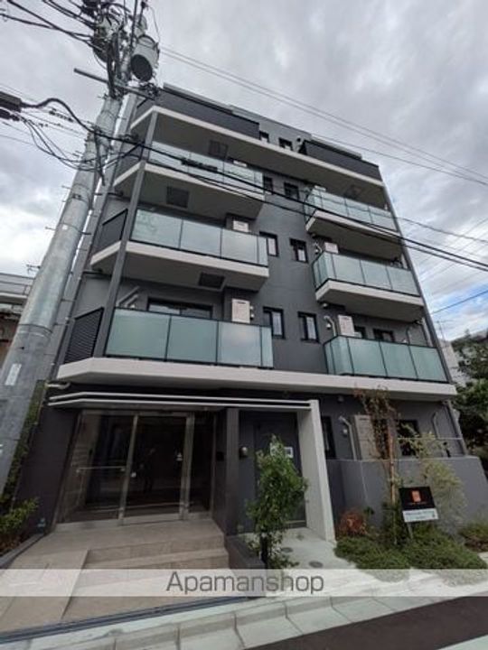 東京都中野区本町5丁目の賃貸マンションの外観