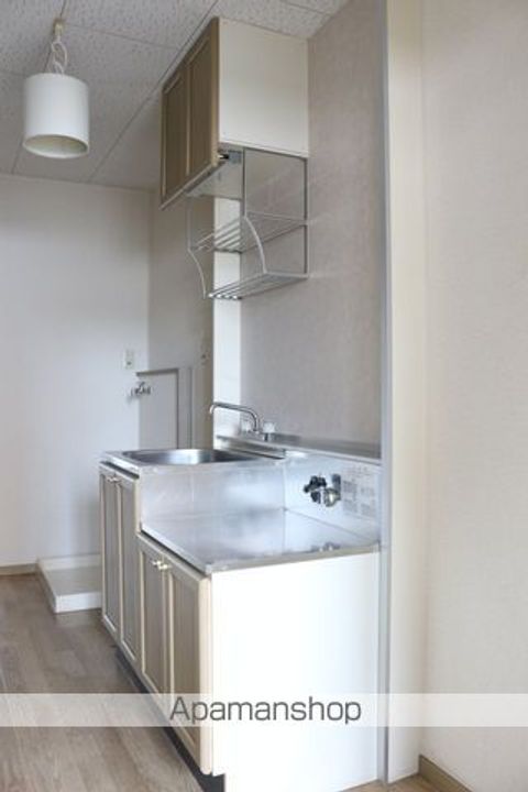 広島県尾道市高須町の賃貸アパート101のキッチン