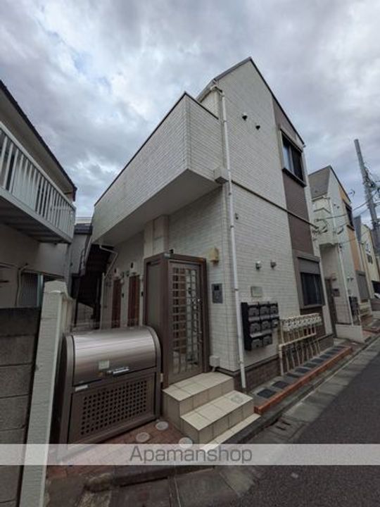 東京都中野区弥生町4丁目の賃貸アパートの外観