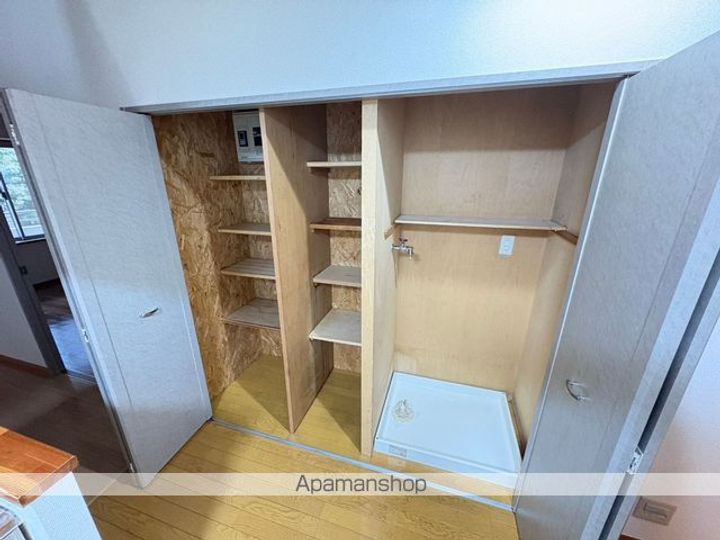 鶴見ワンダーランドの内装