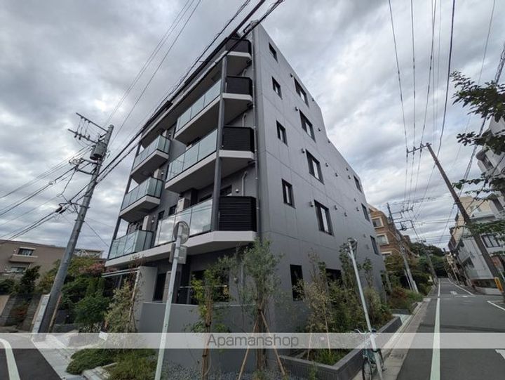 東京都中野区本町5丁目の賃貸マンションの外観
