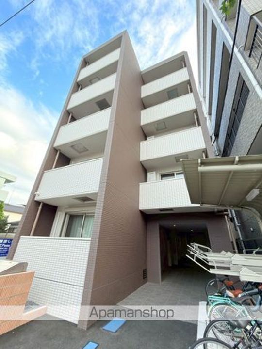 グラニテ・ルノミの外観